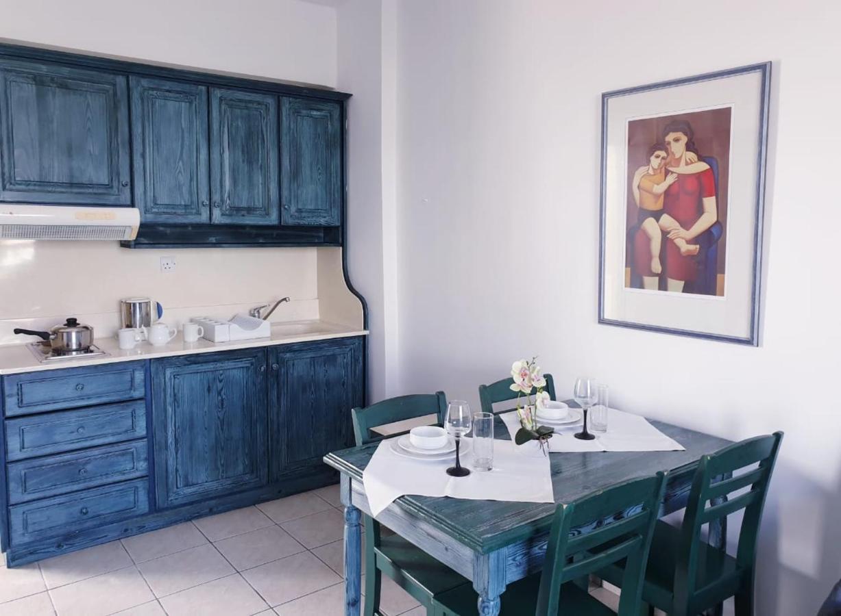 Sea Base Holiday Apartments Klorakas Ngoại thất bức ảnh